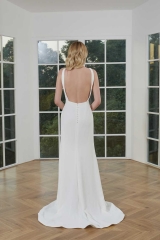 WT4366 Elegant fitting Crepe Wedding Dress Strpas Open Back