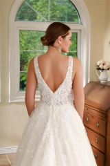 WT4193 New Luxury Lace & Beads Ball Gown